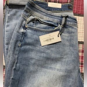 Judy Blue Non Distressed Bleach Splash Boyfriend Jeans